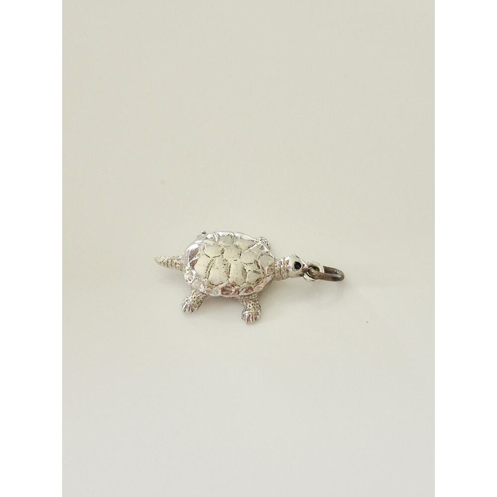 Vintage Sterling Silver Wells Designer Turtle Silver Charm Pendant - Picture 6 of 8